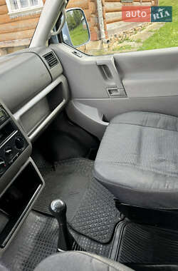 Минивэн Volkswagen Transporter 2003 в 