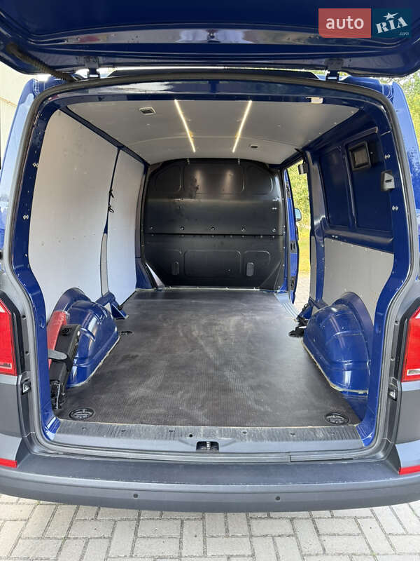 Грузовой фургон Volkswagen Transporter 2017 в Виннице