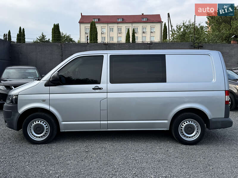 Вантажопасажирський фургон Volkswagen Transporter 2011 в Хмельницькому