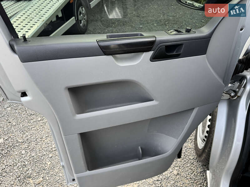 Вантажопасажирський фургон Volkswagen Transporter 2011 в Хмельницькому