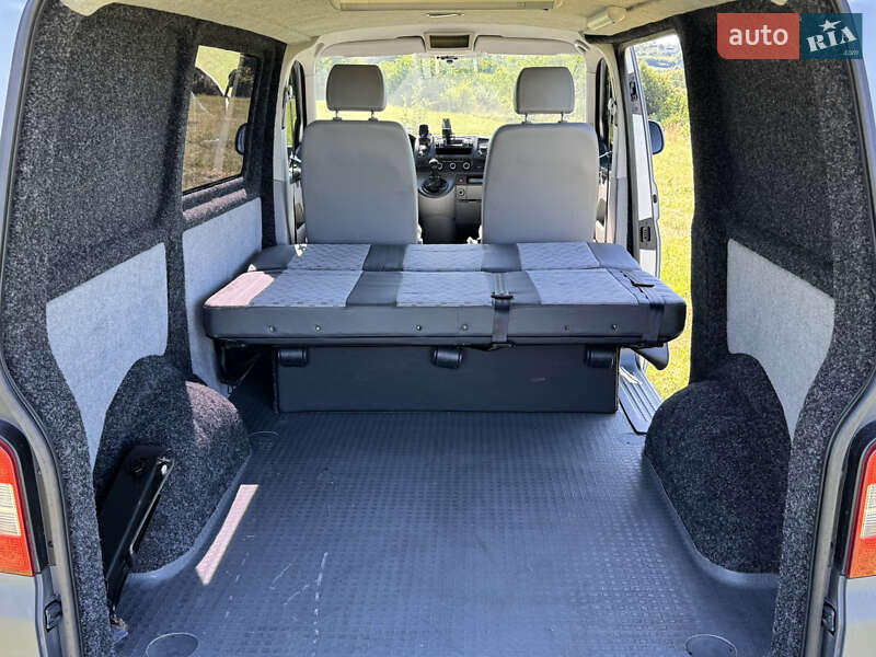 Вантажопасажирський фургон Volkswagen Transporter 2011 в Хмельницькому