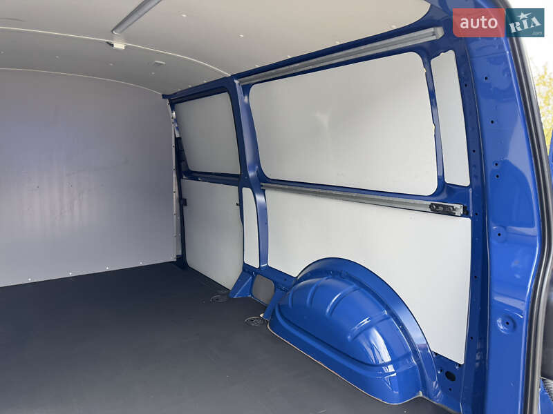 Грузовой фургон Volkswagen Transporter 2021 в Дубно