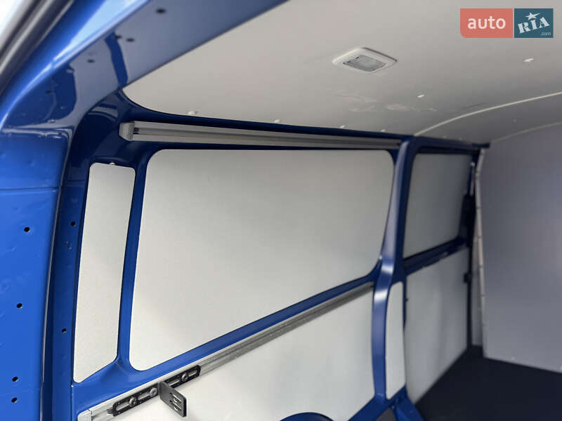 Грузовой фургон Volkswagen Transporter 2021 в Дубно