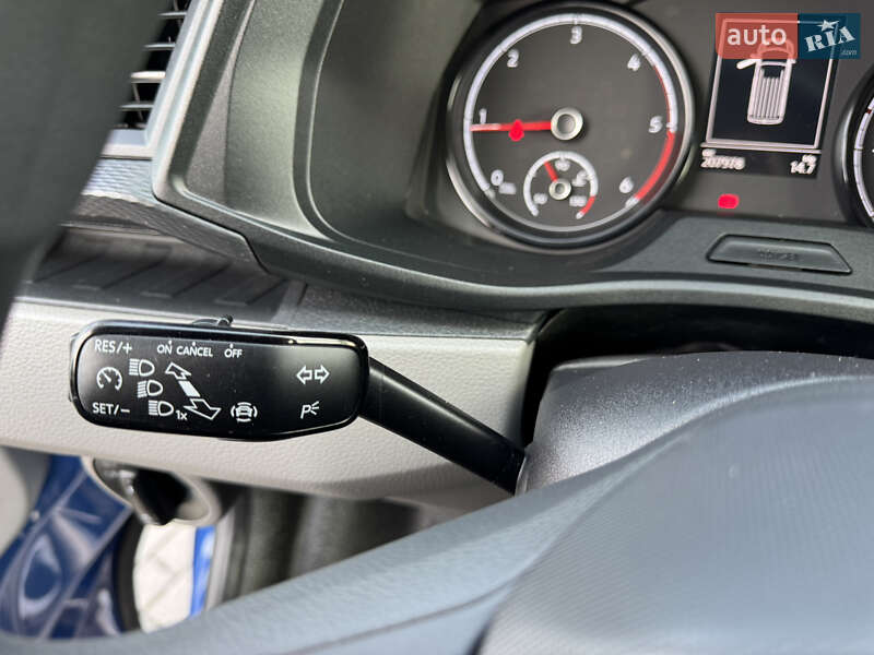 Грузовой фургон Volkswagen Transporter 2021 в Дубно
