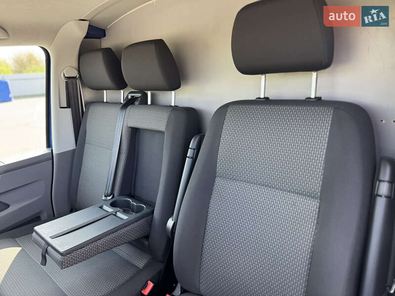 Грузовой фургон Volkswagen Transporter 2021 в Дубно