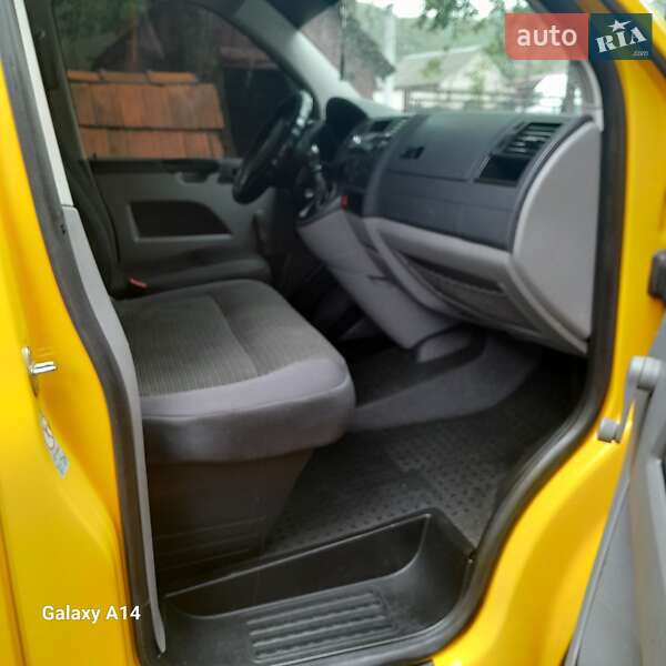Минивэн Volkswagen Transporter 2007 в Виноградове