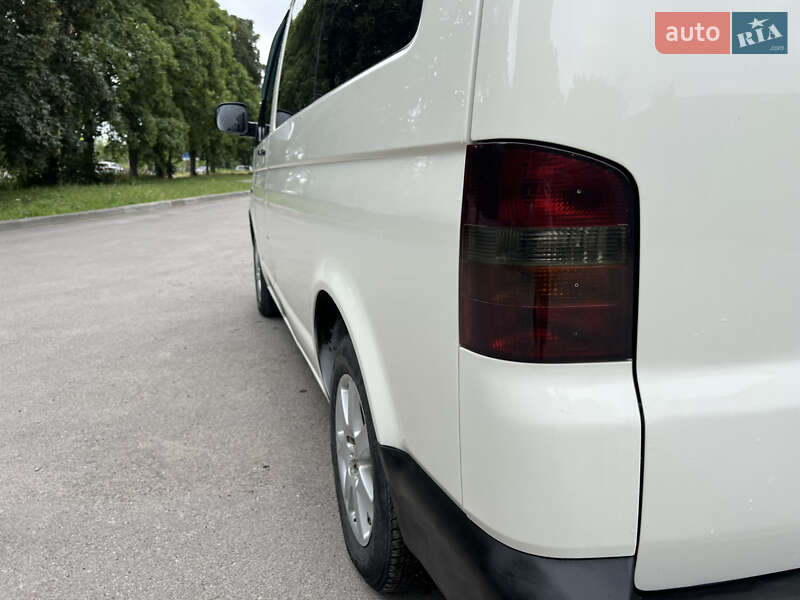 Минивэн Volkswagen Transporter 2003 в Каменец-Подольском