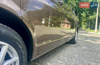 Минивэн Volkswagen Transporter 2013 в 