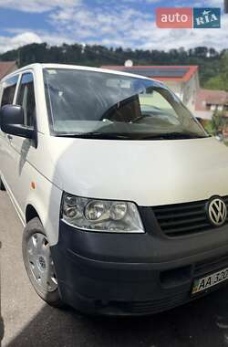 Мінівен Volkswagen Transporter 2004 в Києві