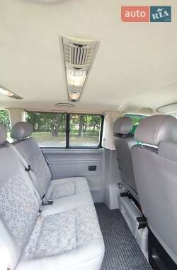 Минивэн Volkswagen Transporter 2004 в 