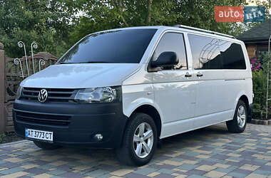 Мінівен Volkswagen Transporter 2015 в Івано-Франківську