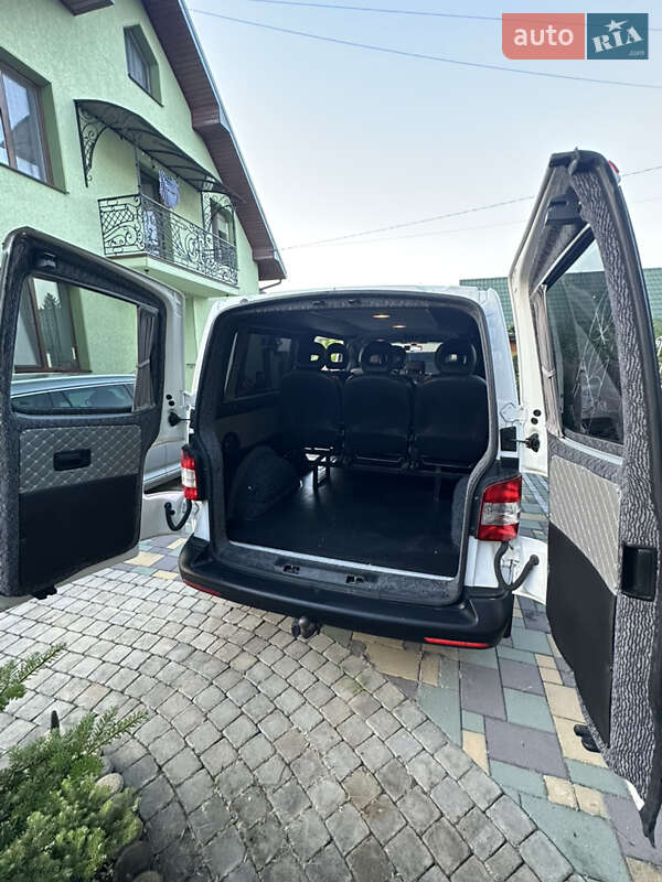 Минивэн Volkswagen Transporter 2015 в Ивано-Франковске