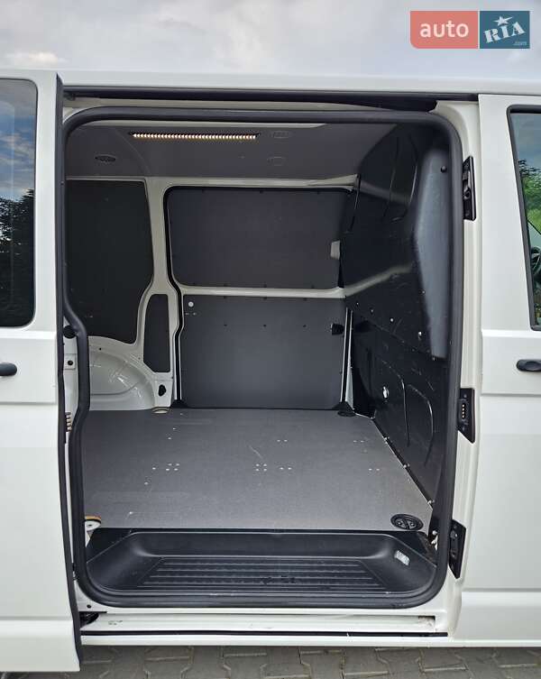 Грузовой фургон Volkswagen Transporter 2020 в Бережанах