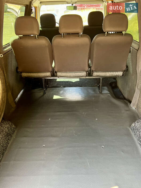 Минивэн Volkswagen Transporter 2000 в Киеве