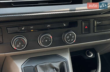 Минивэн Volkswagen Transporter 2021 в 