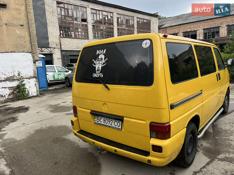 Минивэн Volkswagen Transporter 2000 в Львове