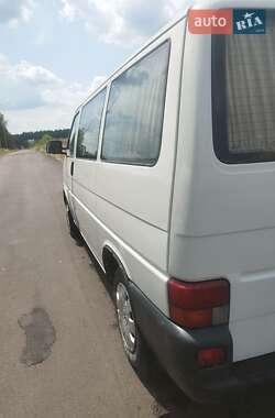 Минивэн Volkswagen Transporter 2000 в 