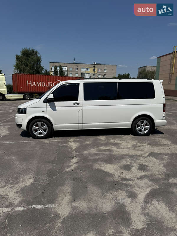 Мінівен Volkswagen Transporter 2012 в Верхньодніпровську