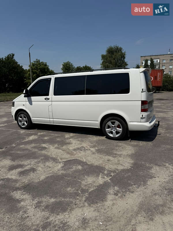 Мінівен Volkswagen Transporter 2012 в Верхньодніпровську