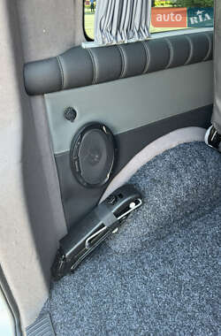 Минивэн Volkswagen Transporter 2012 в 