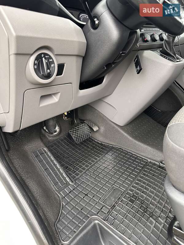 Грузовой фургон Volkswagen Transporter 2020 в Львове