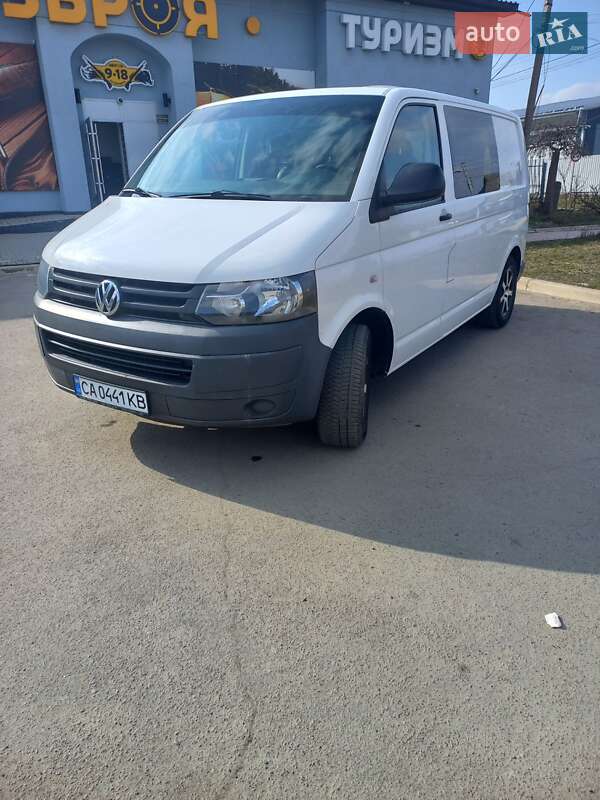 Минивэн Volkswagen Transporter 2012 в Умани