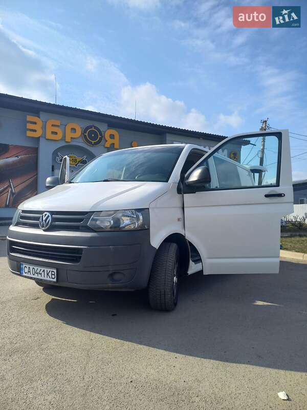 Минивэн Volkswagen Transporter 2012 в Умани