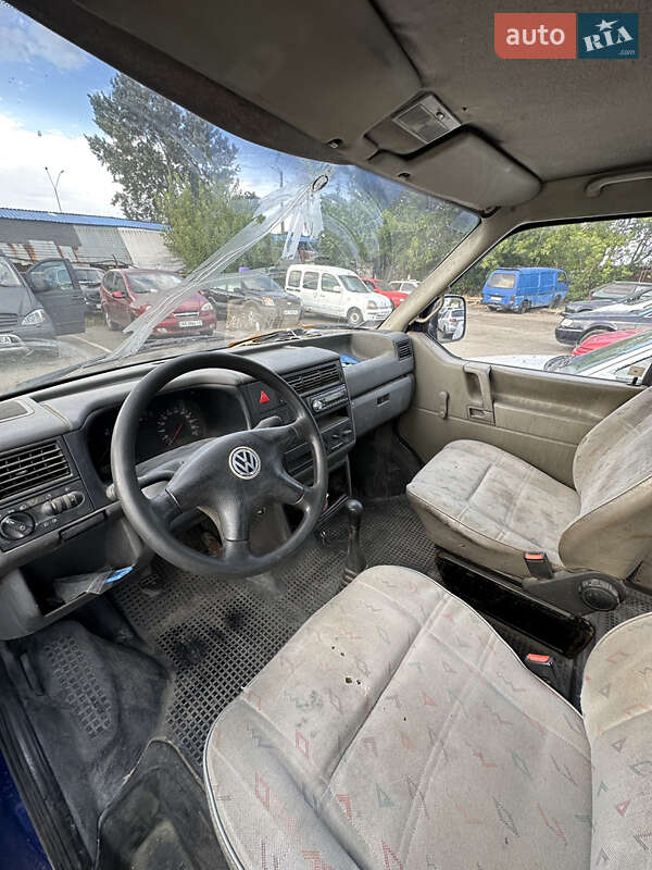 Минивэн Volkswagen Transporter 2001 в Киеве