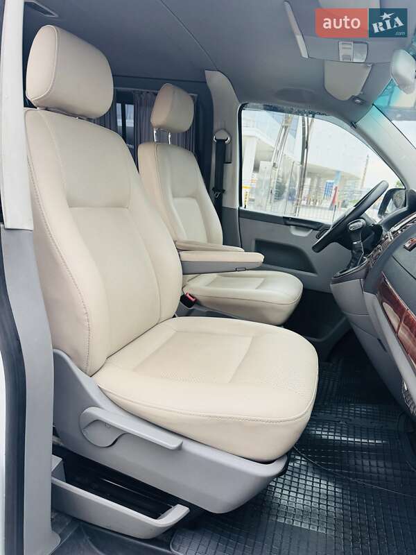 Минивэн Volkswagen Transporter 2006 в Одессе