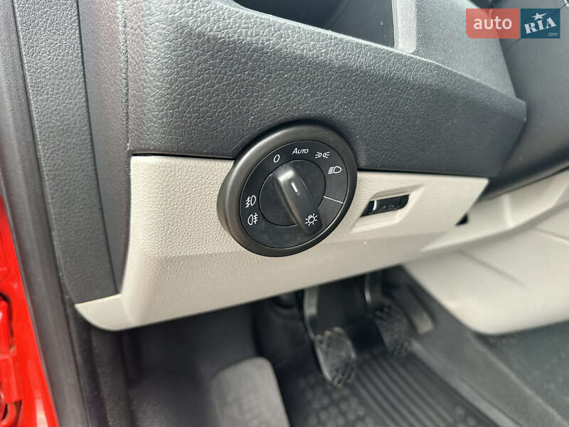 Мінівен Volkswagen Transporter 2019 в Києві
