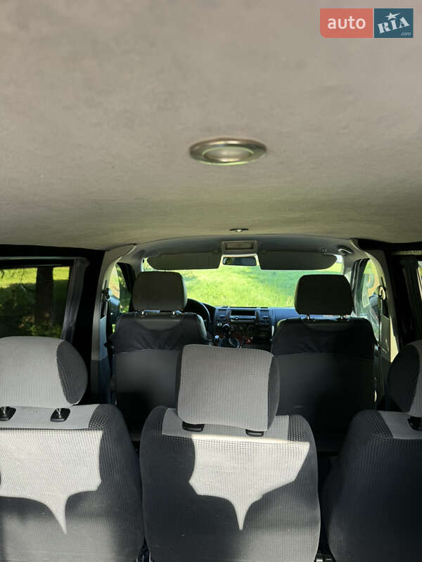 Мінівен Volkswagen Transporter 2004 в Стрию