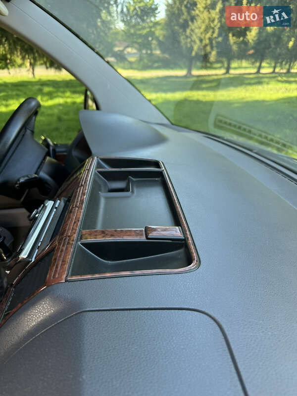 Мінівен Volkswagen Transporter 2004 в Стрию