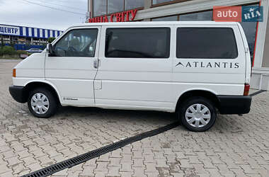 Минивэн Volkswagen Transporter 2000 в 