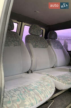 Минивэн Volkswagen Transporter 2000 в 