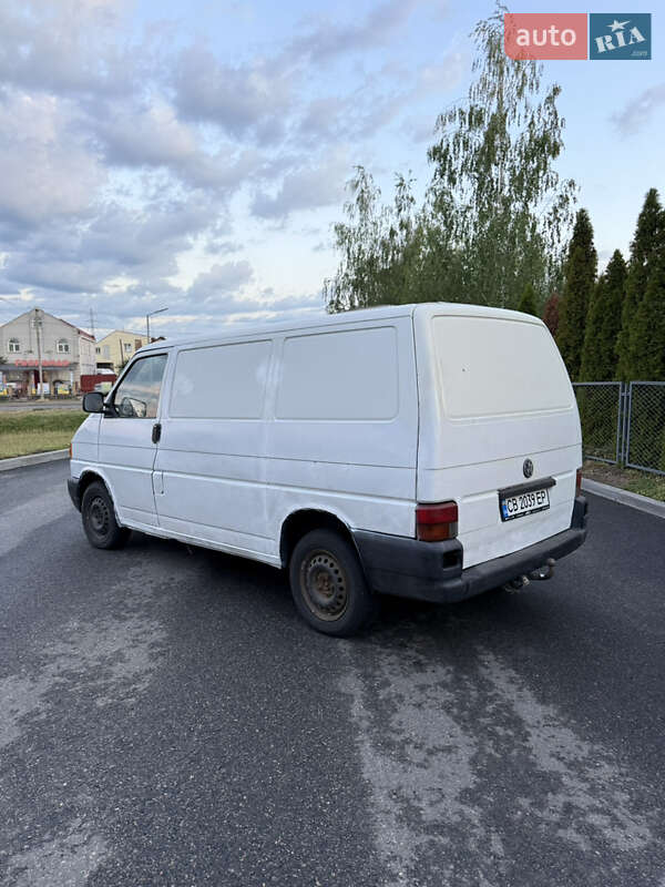 Грузовой фургон Volkswagen Transporter 2000 в Смеле