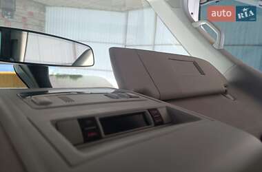 Минивэн Volkswagen Transporter 2018 в 