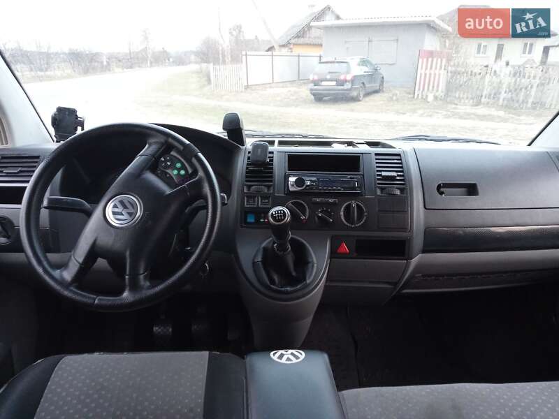 Мінівен Volkswagen Transporter 2005 в Камені-Каширському