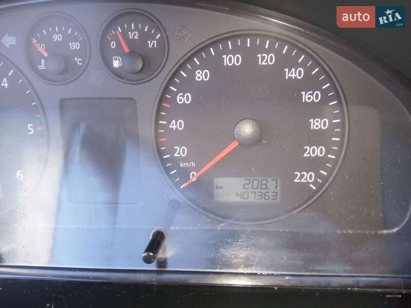 Грузопассажирский фургон Volkswagen Transporter 2006 в Баре
