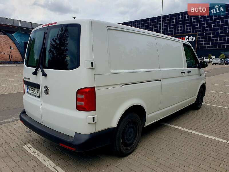 Грузовой фургон Volkswagen Transporter 2017 в Луцке