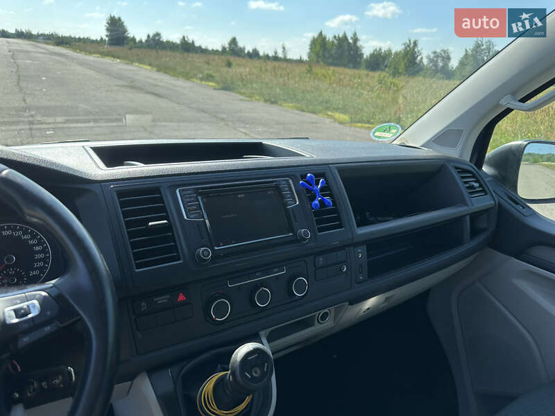 Вантажний фургон Volkswagen Transporter 2019 в Луцьку