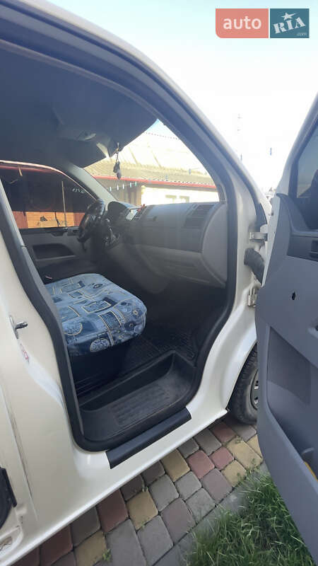 Минивэн Volkswagen Transporter 2006 в Хмельницком