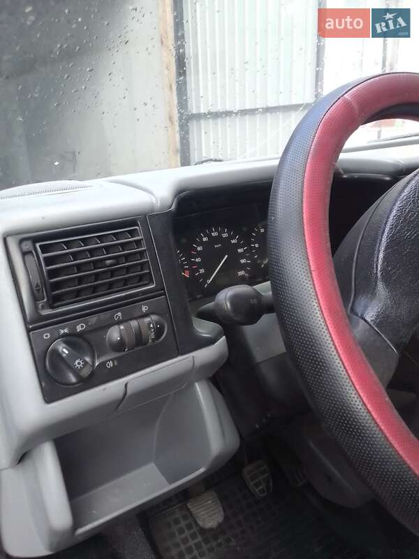 Минивэн Volkswagen Transporter 1997 в Самборе