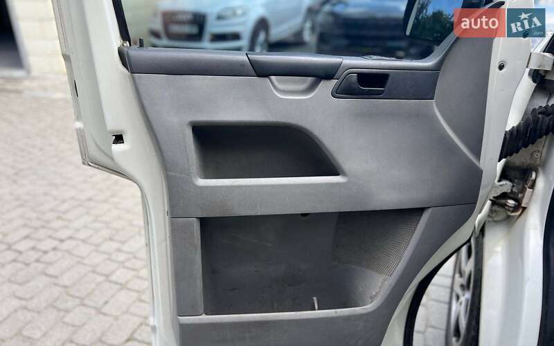 Минивэн Volkswagen Transporter 2005 в Ивано-Франковске