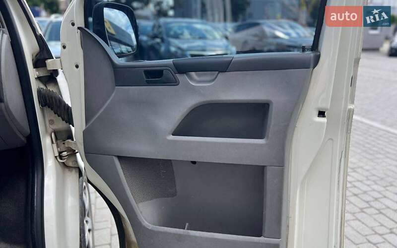 Минивэн Volkswagen Transporter 2005 в Ивано-Франковске