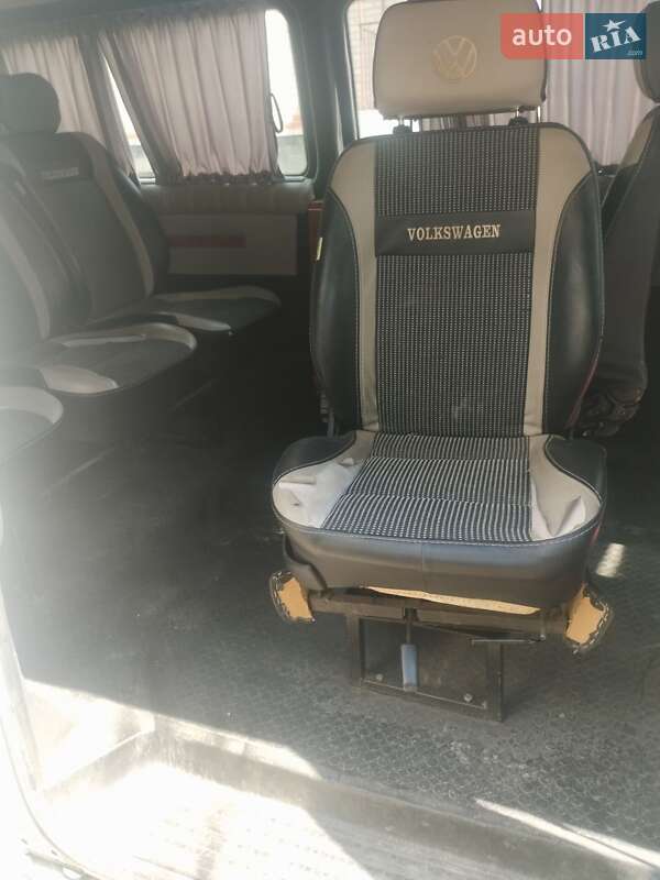Минивэн Volkswagen Transporter 2006 в Луцке
