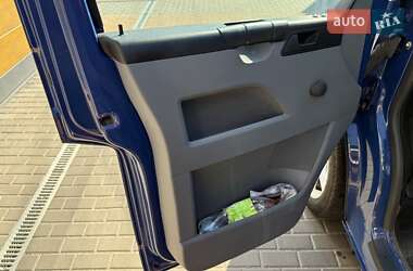 Минивэн Volkswagen Transporter 2005 в 