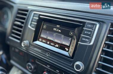 Грузовой фургон Volkswagen Transporter 2015 в 
