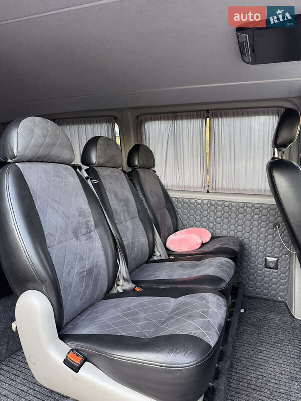 Мінівен Volkswagen Transporter 2017 в Миронівці