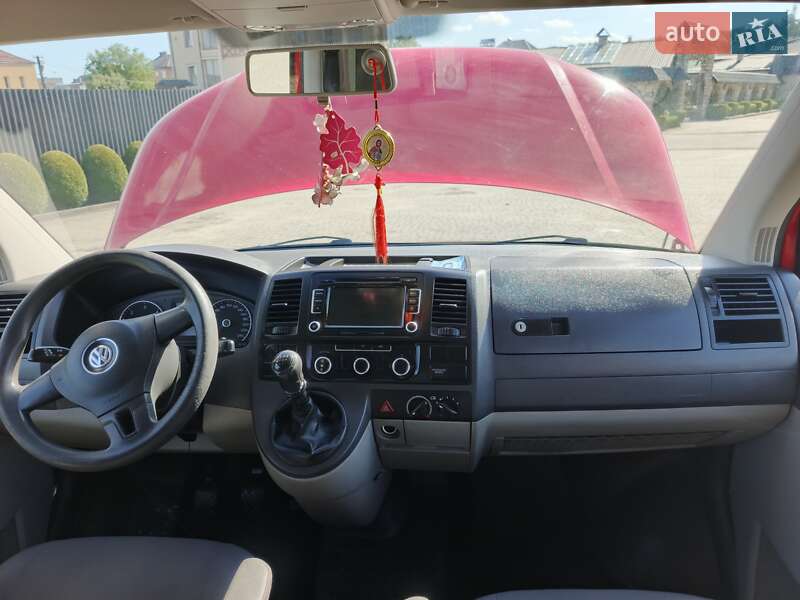 Минивэн Volkswagen Transporter 2010 в Львове