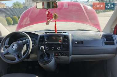 Минивэн Volkswagen Transporter 2010 в 